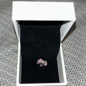 Pandora flower clip charm